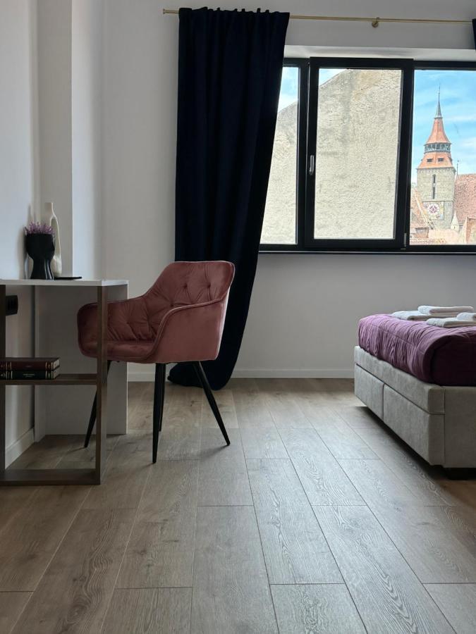 Peaceful Condo For Romantic Getaways Near Black Church - 3Min Walk Brasov Luaran gambar