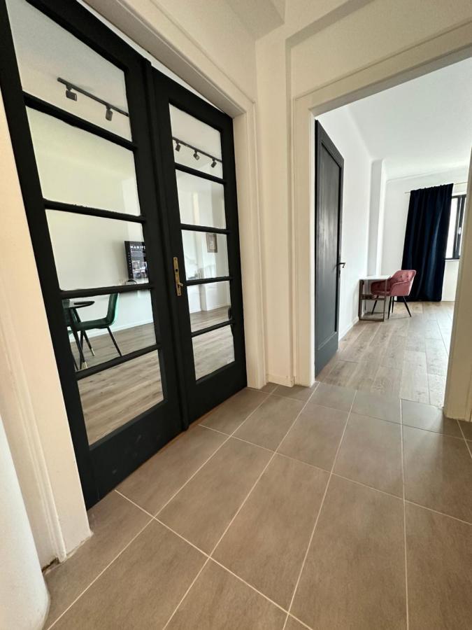 Peaceful Condo For Romantic Getaways Near Black Church - 3Min Walk Brasov Luaran gambar